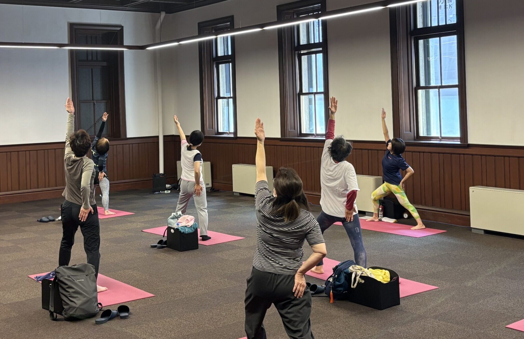 リフレッシュヨガ イメージ